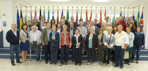 Die Reisegruppe mit Jutta Steinruck (2.v.li.)