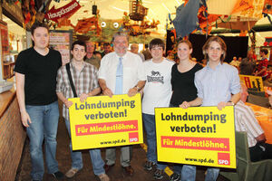 Einige der Jusos mit Ministerpräsident Kurt Beck