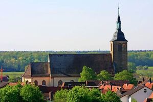 Die Kirche in Steinfeld