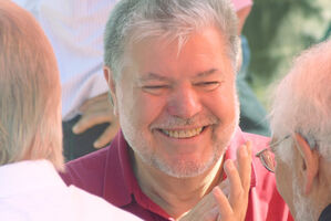 Kurt Beck im Gespräch mit Erhard Eppler beim Pfalztreffen 2012 in Neuleiningen